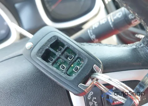 2011 Chevrolet Equinox 2Lt z USA, uszkodzony, nr VIN 2CNALPEC7B6252227